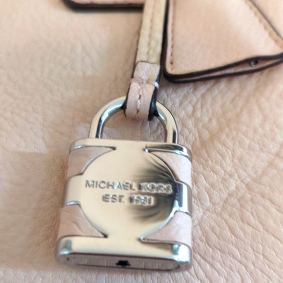 MICHAEL Kors Pebbled Leather Satchel Handbag Ballet - Picture 10 of 16